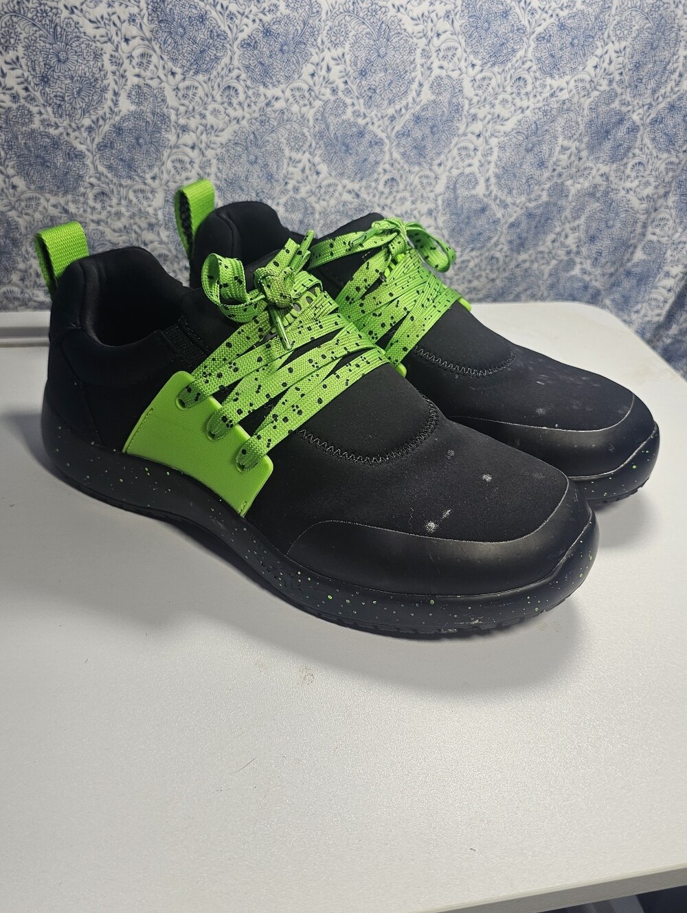 Snibbs Shoes Womens Size 7 Spacecloud 2.0 Work Sneaker Lime  Black Athletic